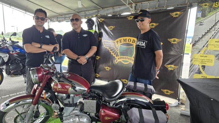 Family Day Event at the Pemoda Booth